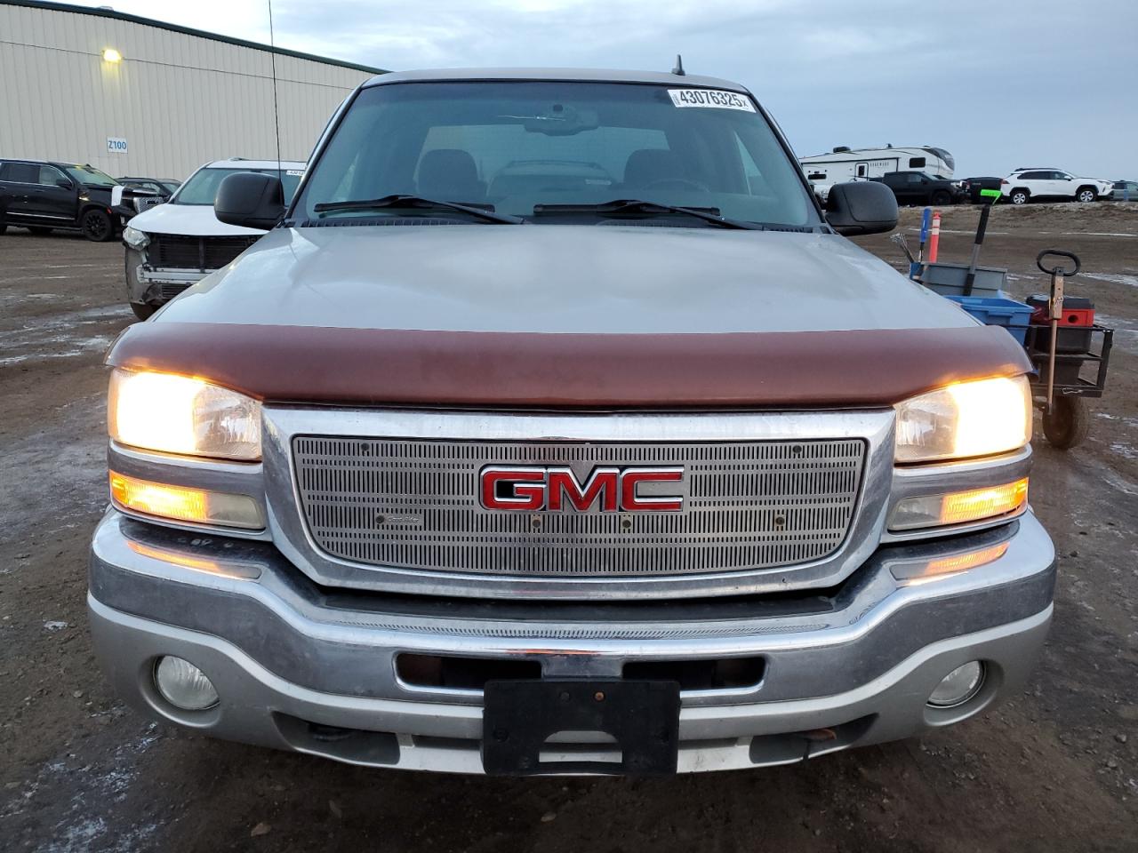 2006 GMC Sierra - Image 5