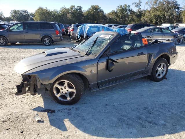 2004 Ford Mustang 