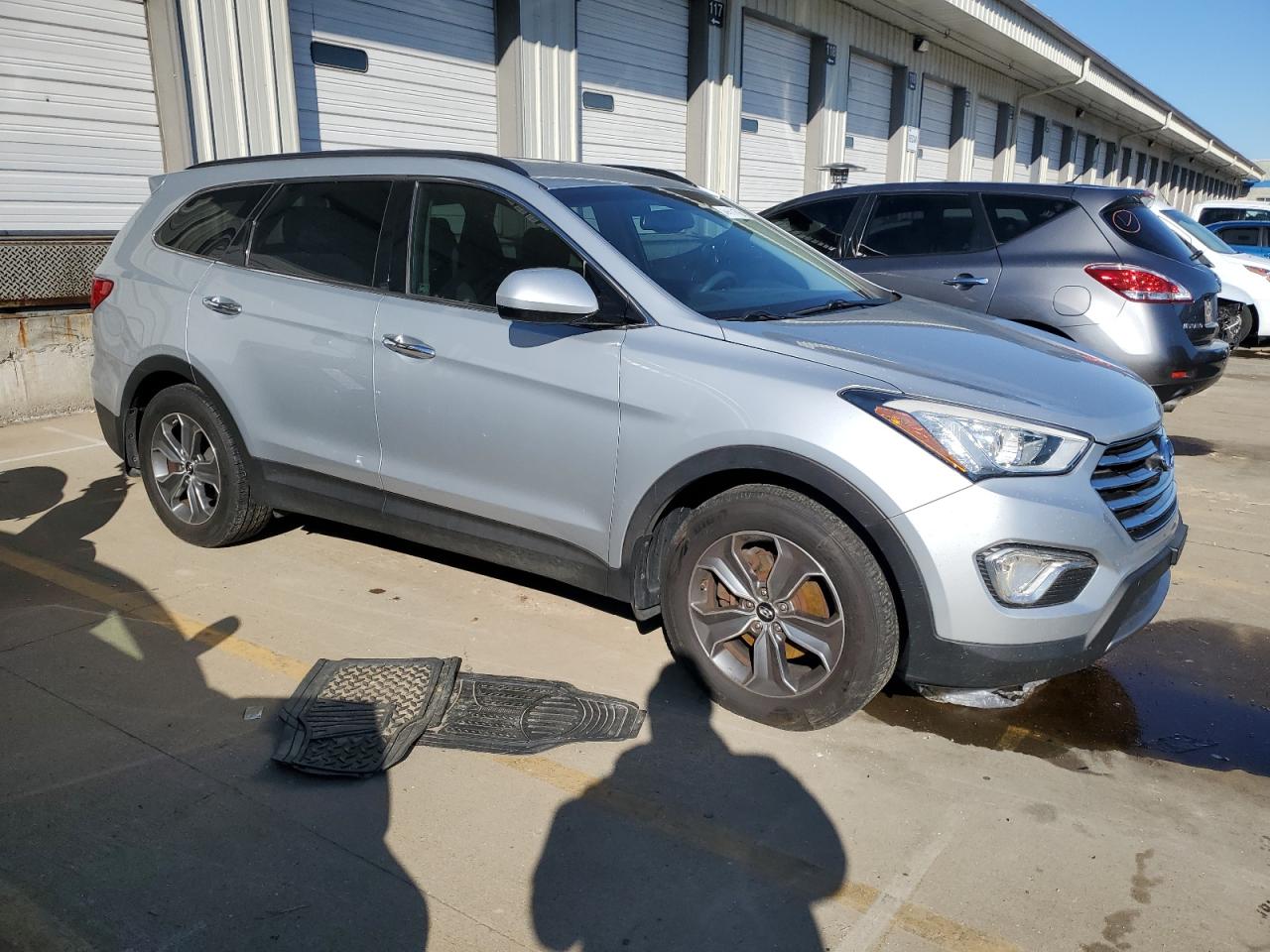 2016 Hyundai Santa Fe - Image 4