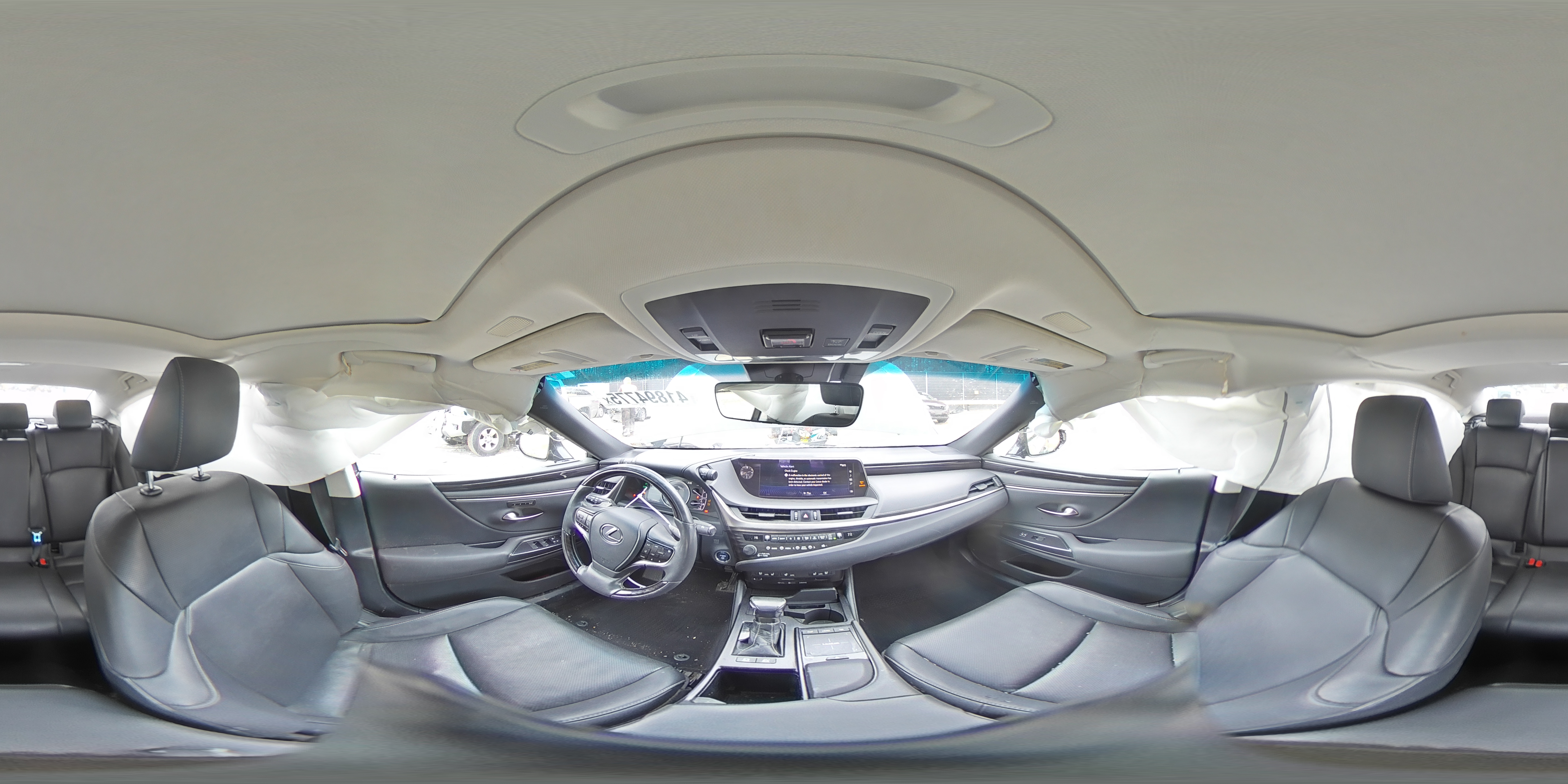 2020 Lexus ES - Image 13