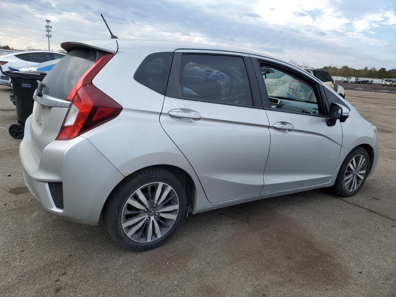 2015 Honda Fit - Image 3