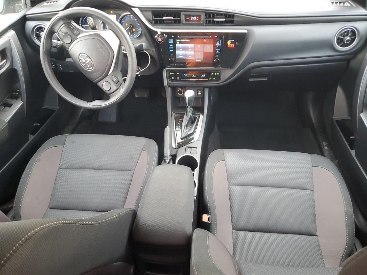 2019 Toyota Corolla L VIN: 2T1BURHE6KC207390 Lot: 86977284