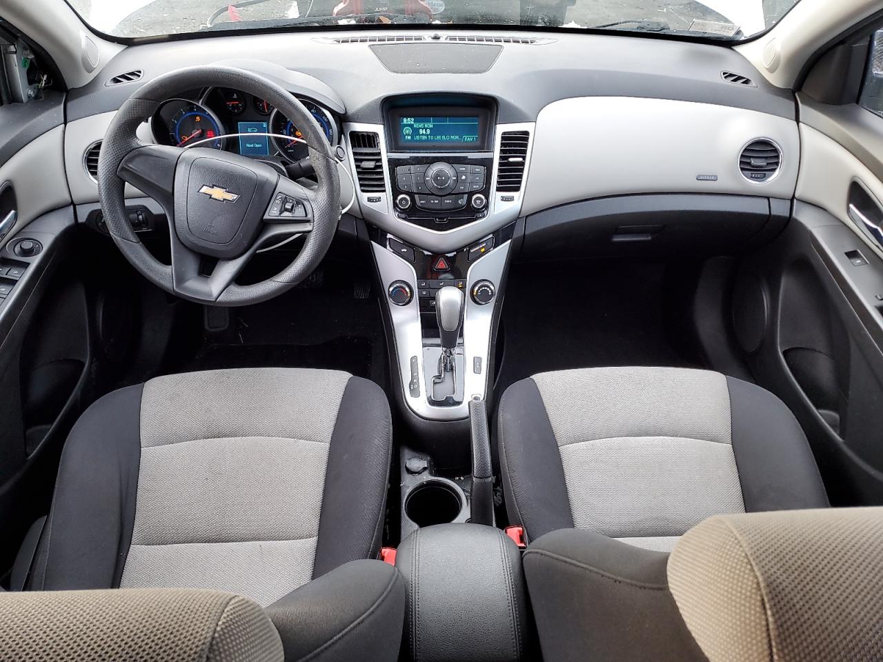 2016 Chevrolet Cruze - Image 8