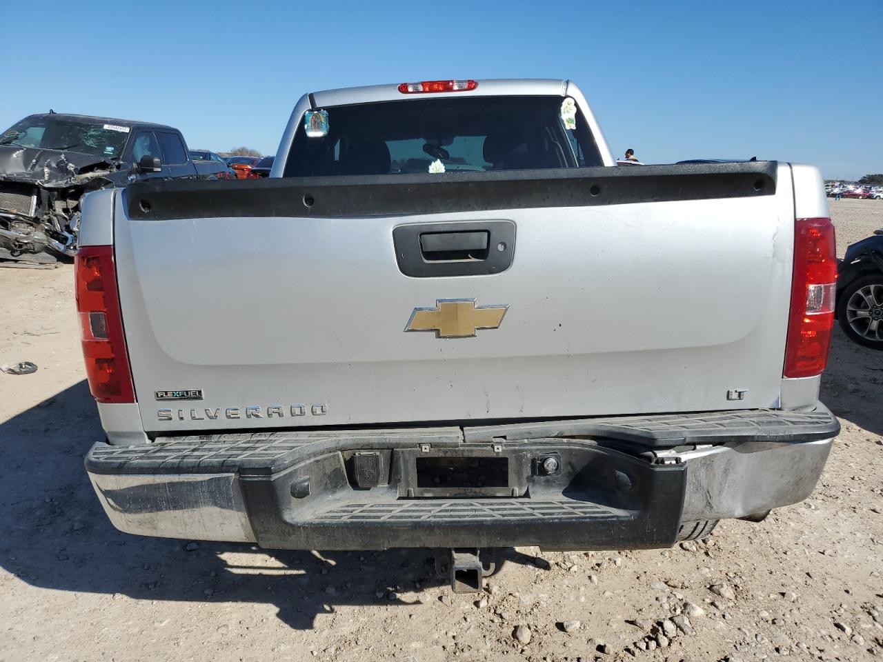 2011 Chevrolet Silverado - Image 6