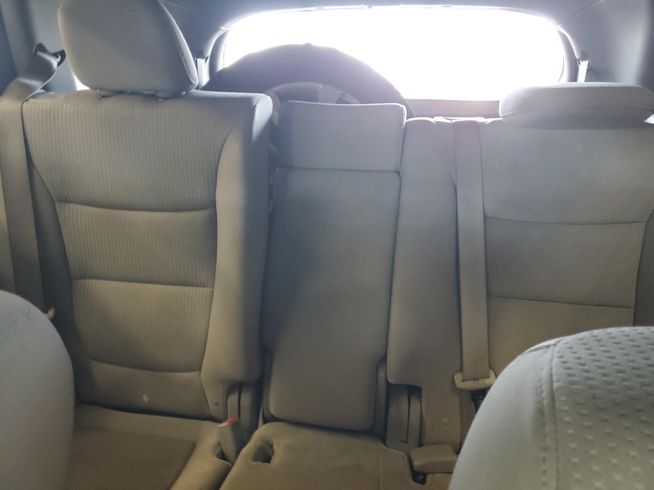 2011 Kia Sorento - Image 10