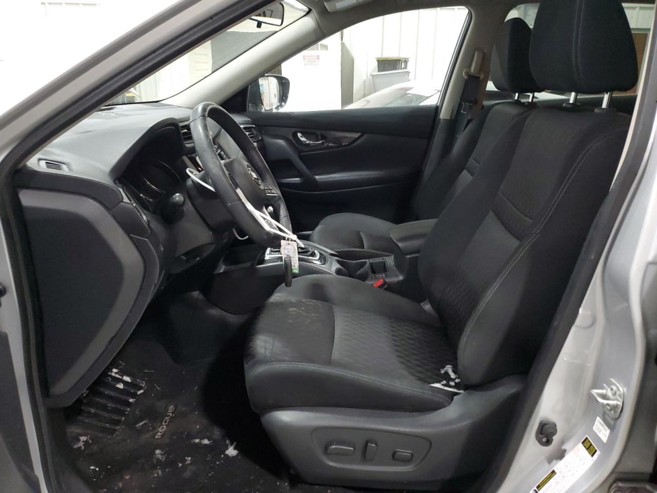2020 Nissan Rogue - Image 7