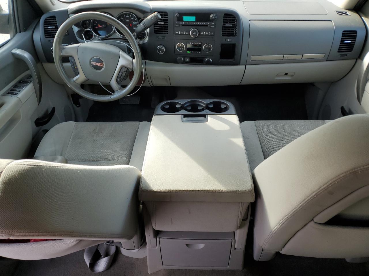 2013 GMC Sierra - Image 8