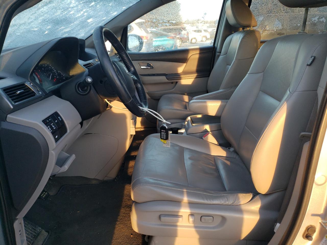 2015 Honda Odyssey - Image 7