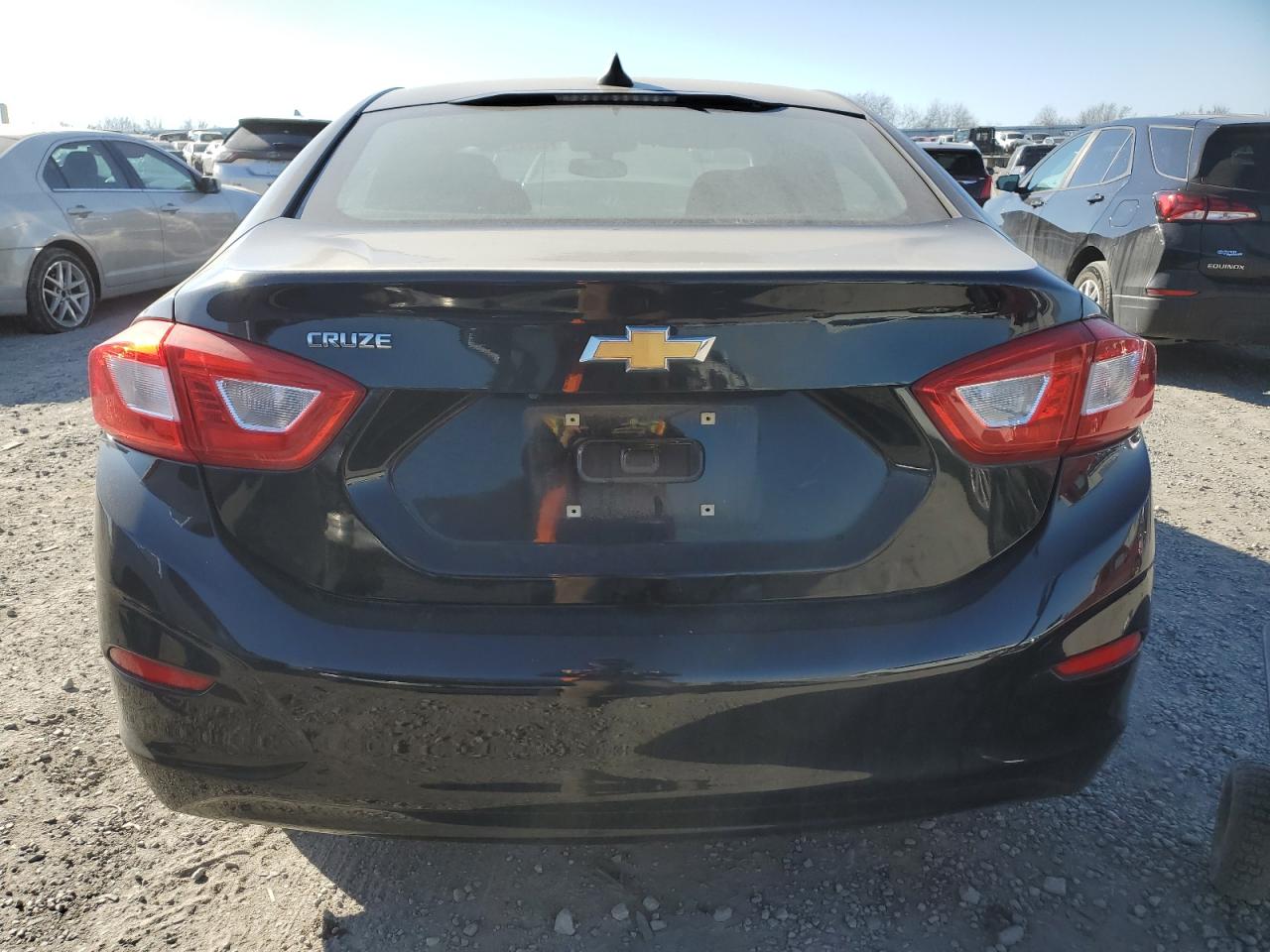 2017 Chevrolet Cruze - Image 6