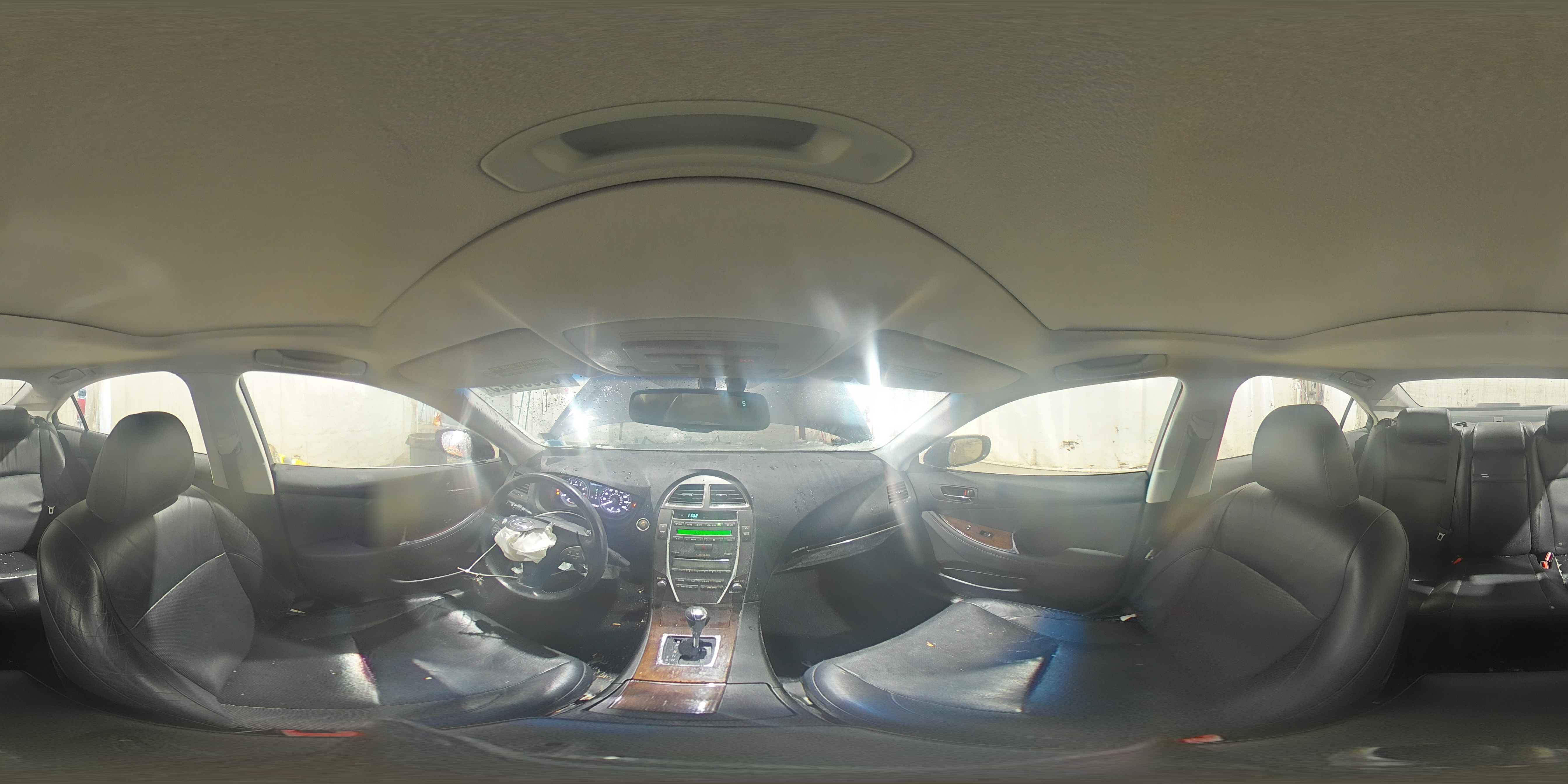 2010 Lexus ES - Image 12