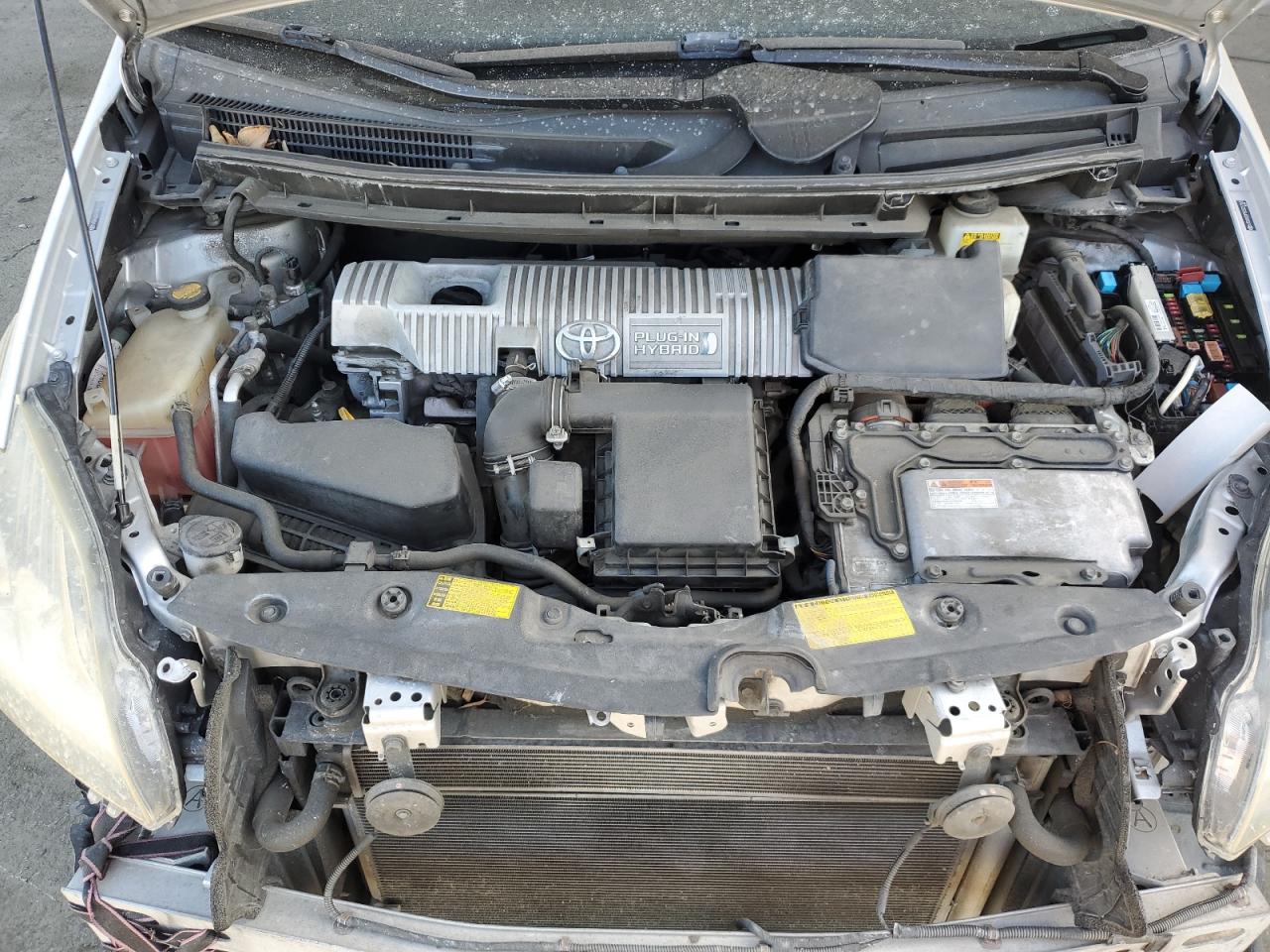 2012 Toyota Prius - Image 12