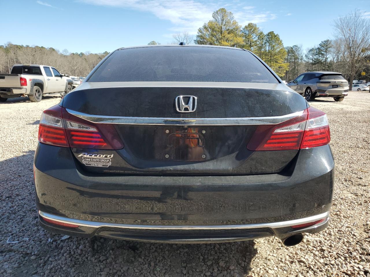 1HGCR2F70HA183944 HONDA ACCORD 2017
