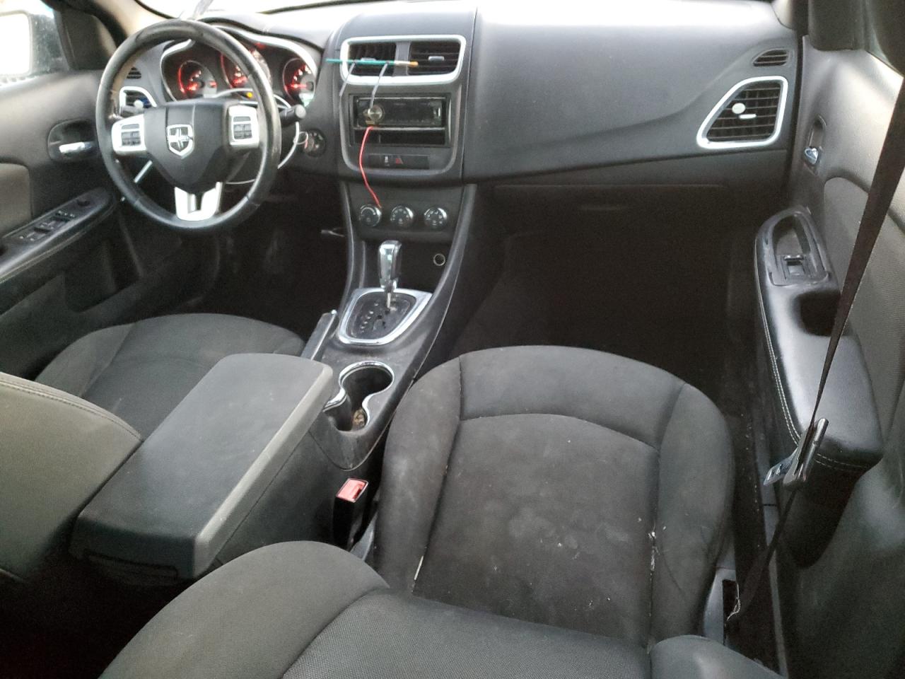 2012 Dodge Avenger - Image 8