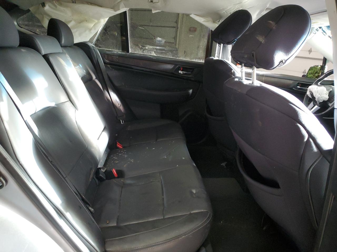 2015 Subaru Outback - Image 10