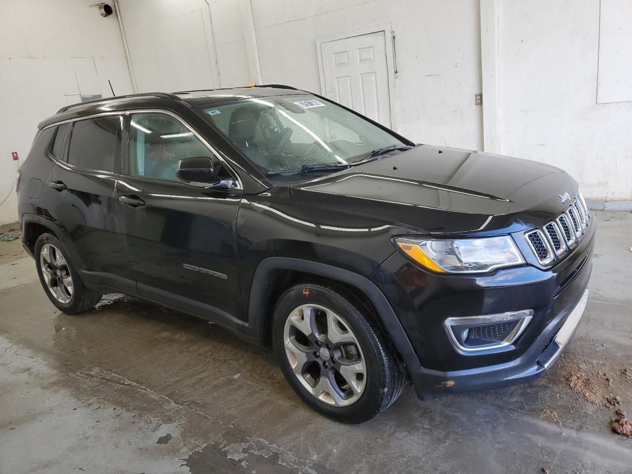 2020 Jeep Compass - Image 4