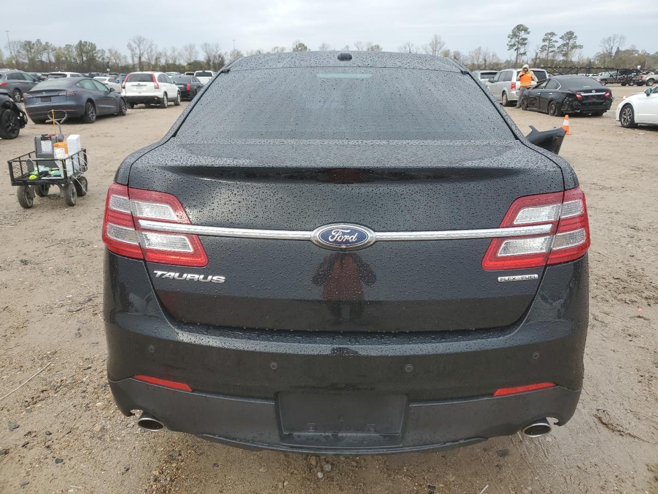 2016 Ford Taurus Sel VIN: 1FHHP2D87GG156263 Lot: 87768295