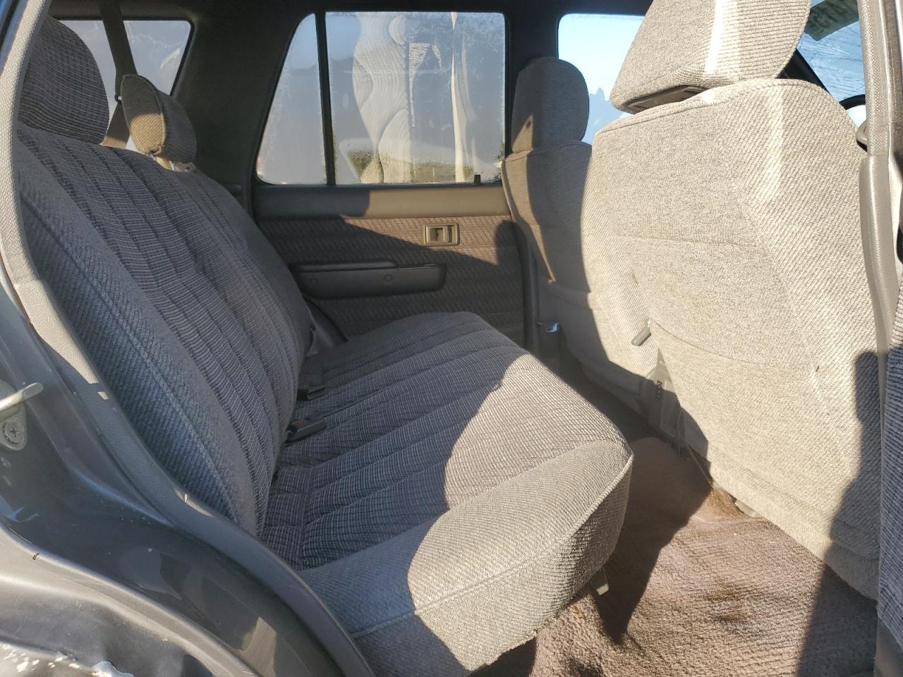 1993 Toyota 4Runner - Image 12