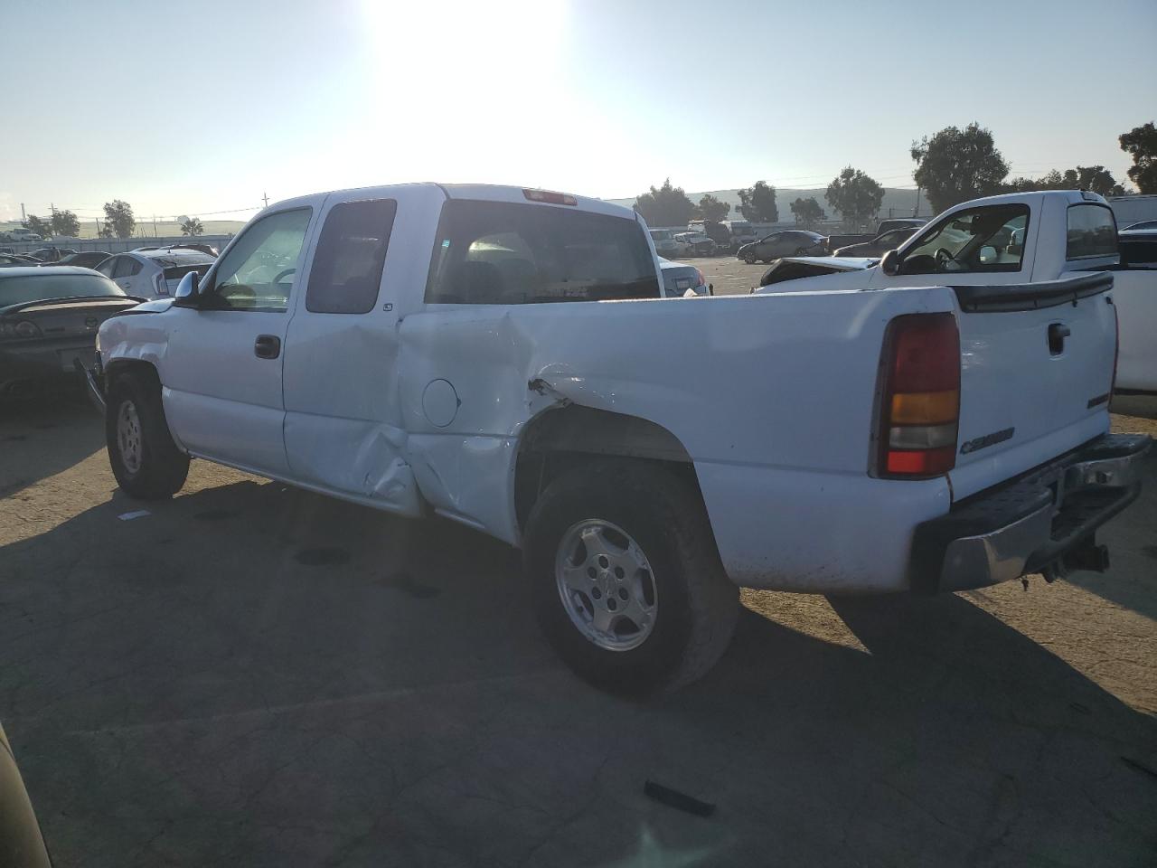 1999 Chevrolet Silverado - Image 2