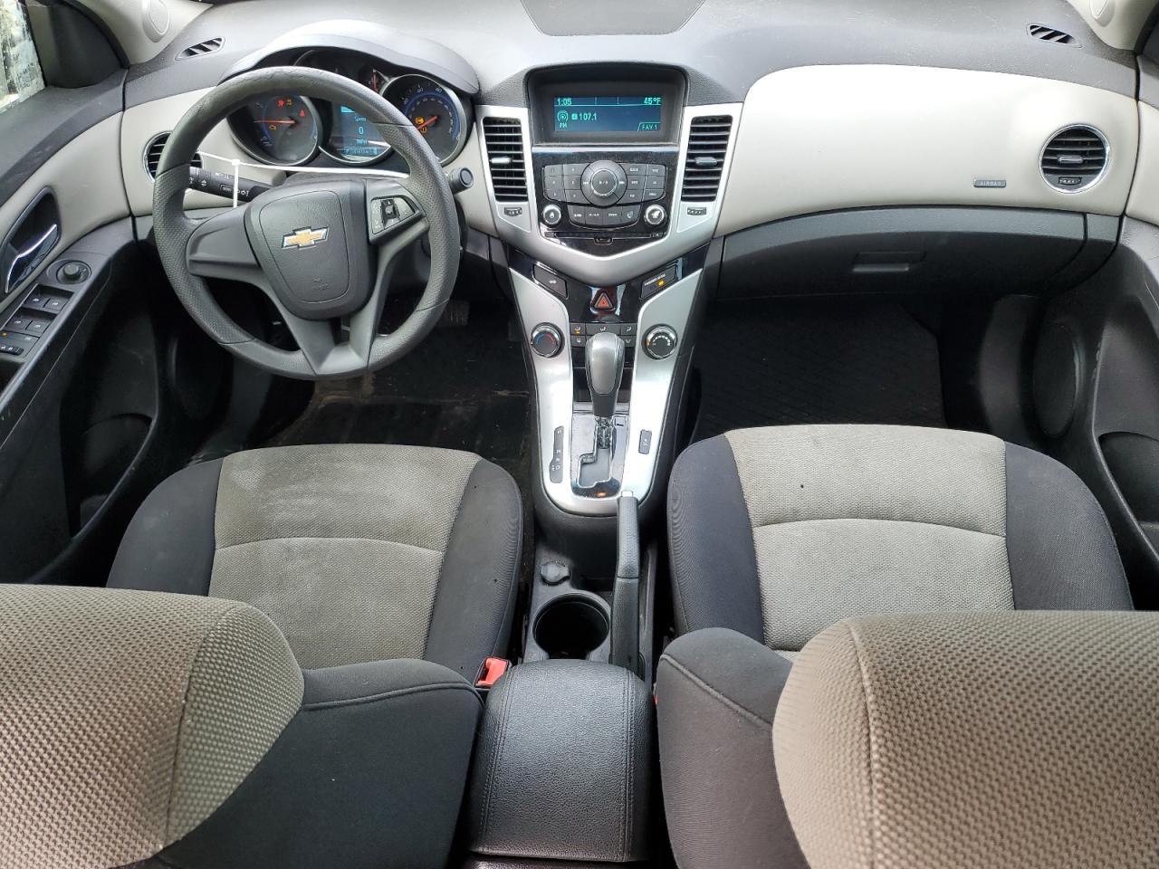 2015 Chevrolet Cruze - Image 8