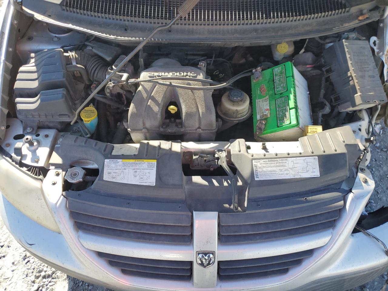 2005 Dodge Caravan - Image 13