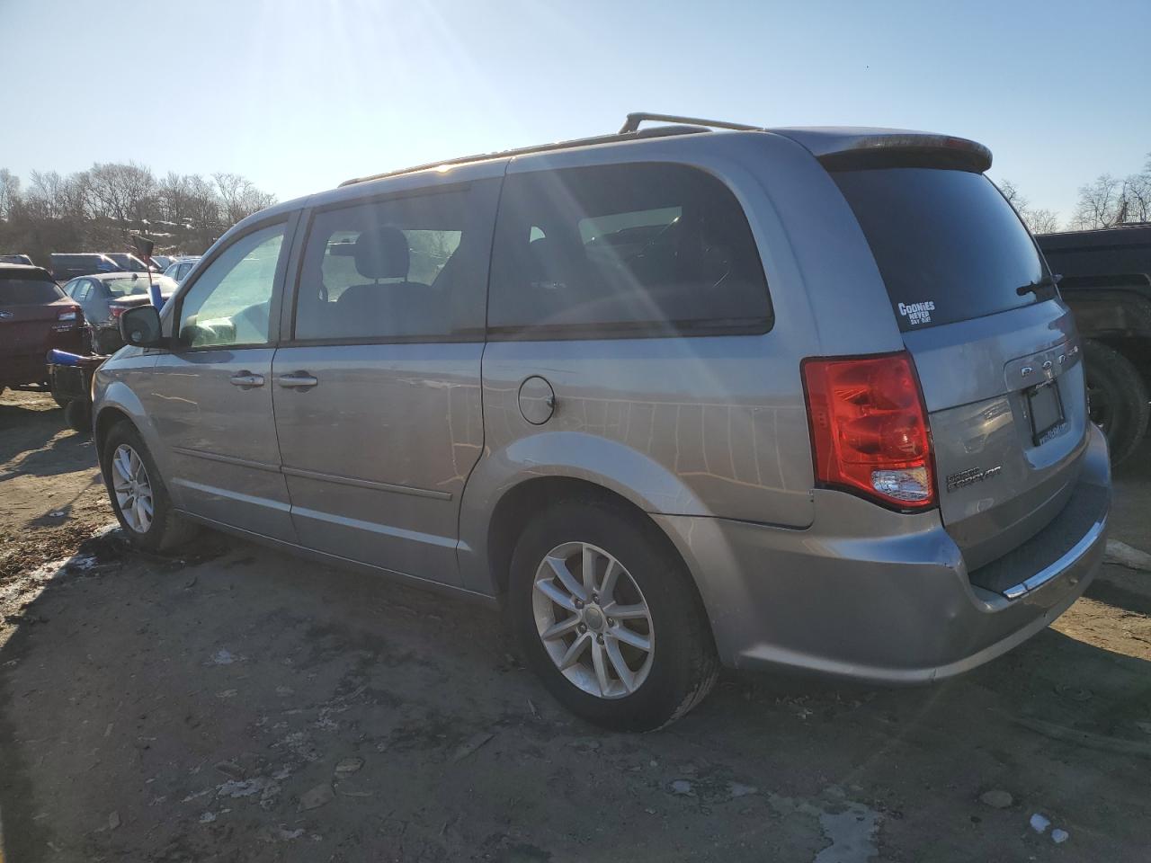 2014 Dodge Caravan - Image 2