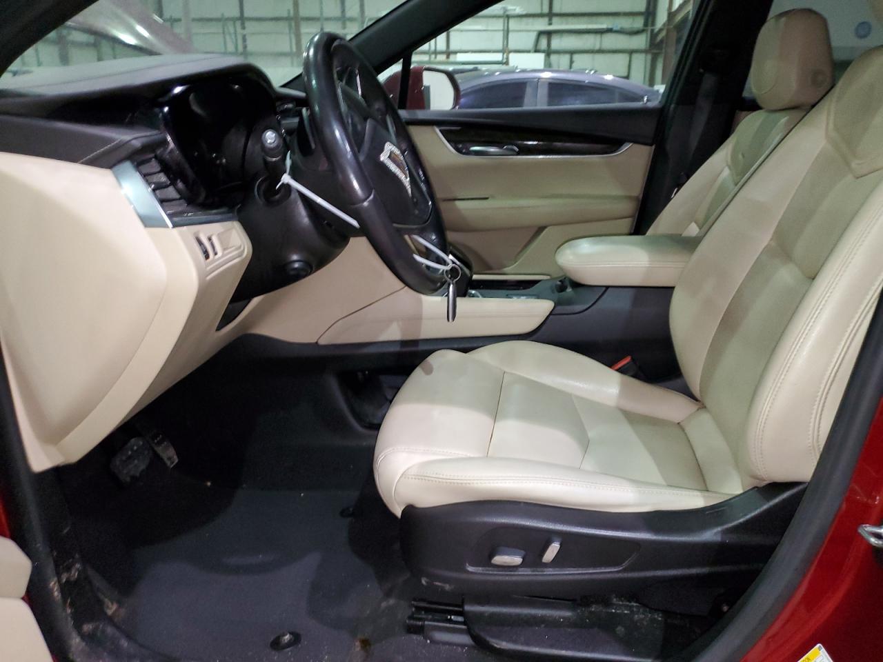 2018 Cadillac XT5 - Image 7