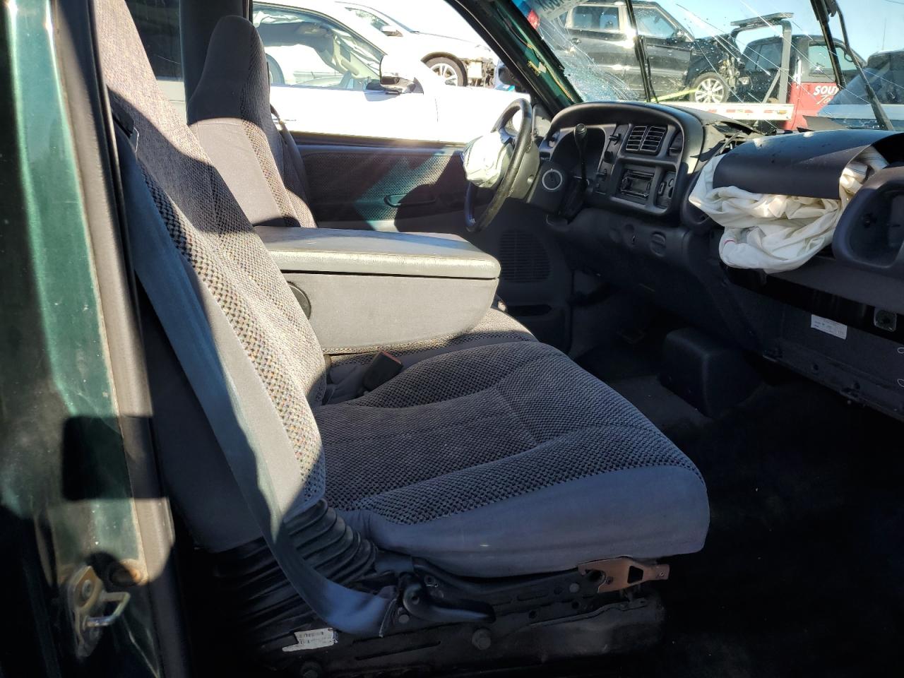 1998 Dodge RAM - Image 10