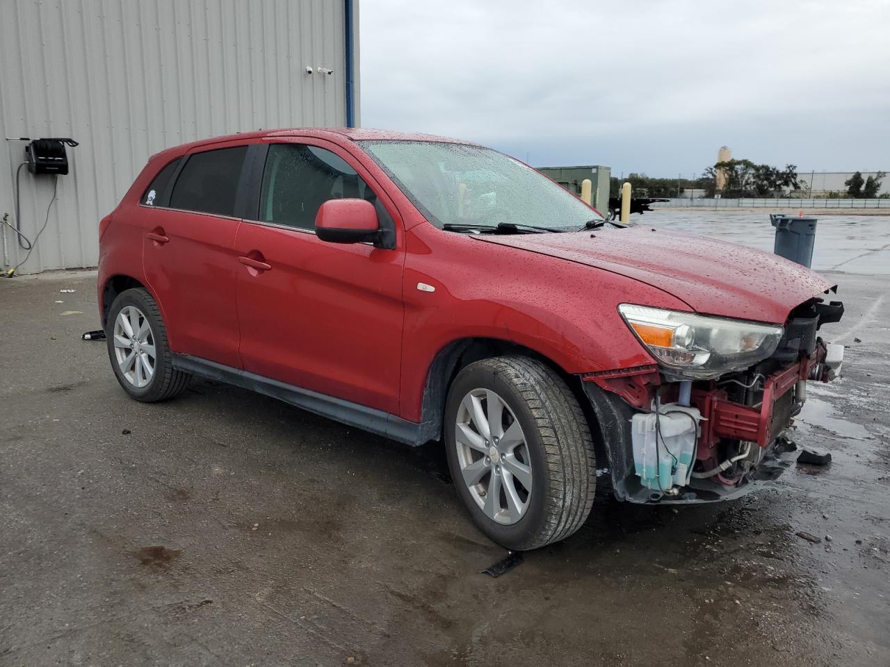 2015 Mitsubishi Outlander - Image 4