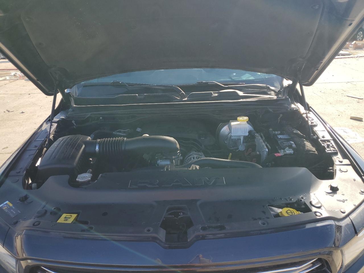 2021 RAM 1500 - Image 11