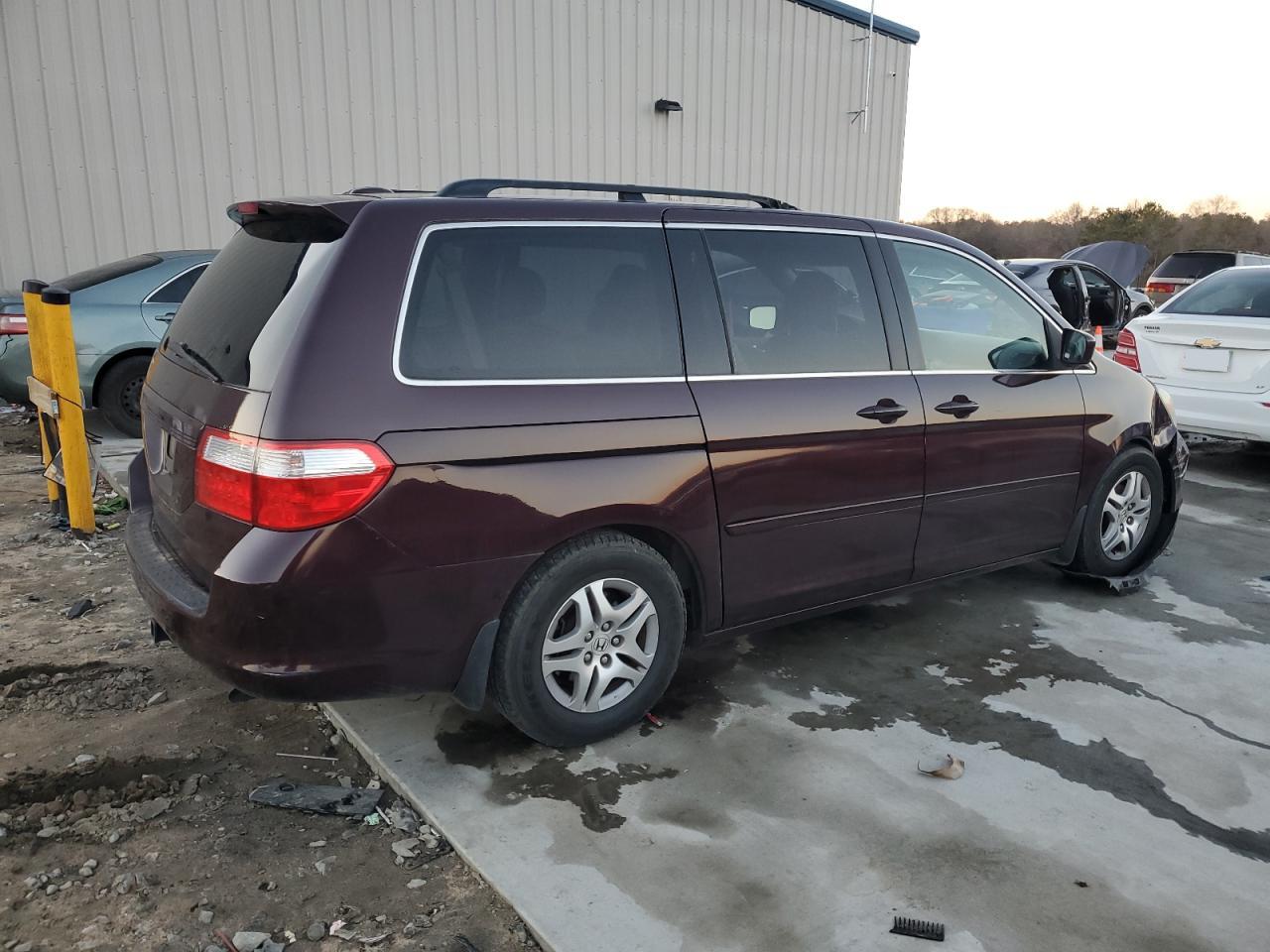 2007 Honda Odyssey - Image 3