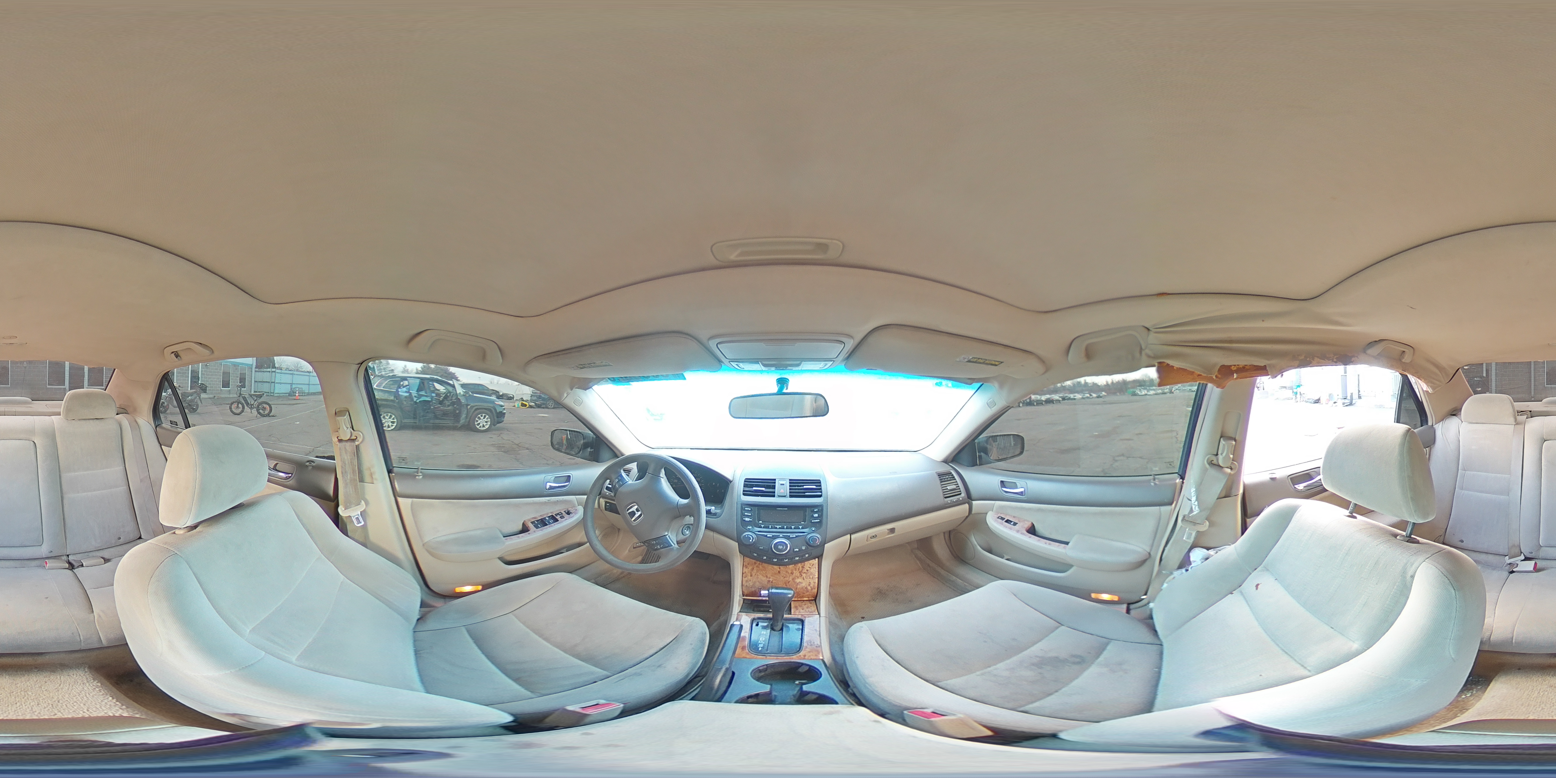 2005 Honda Accord - Image 13