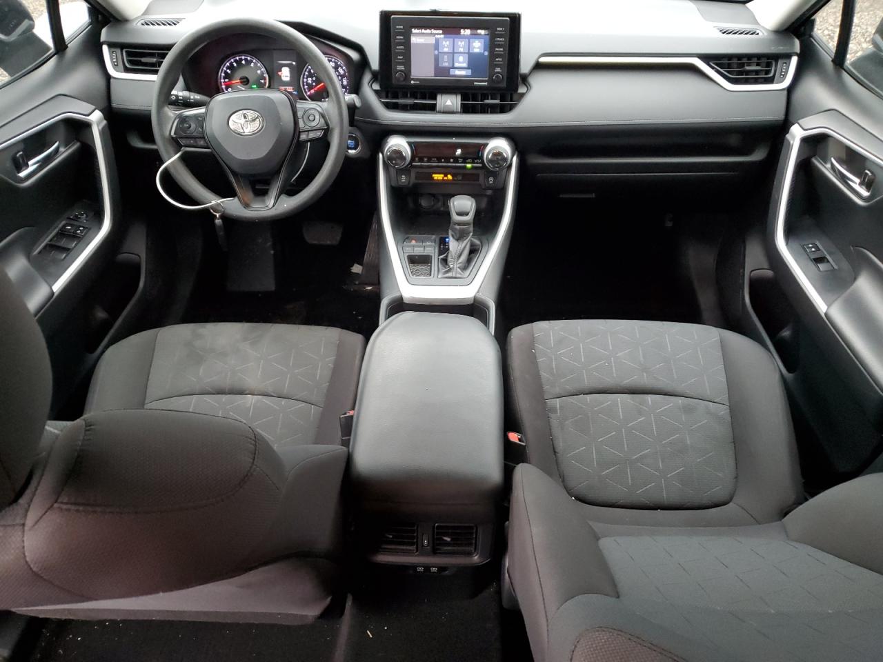 2020 Toyota RAV 4 - Image 8