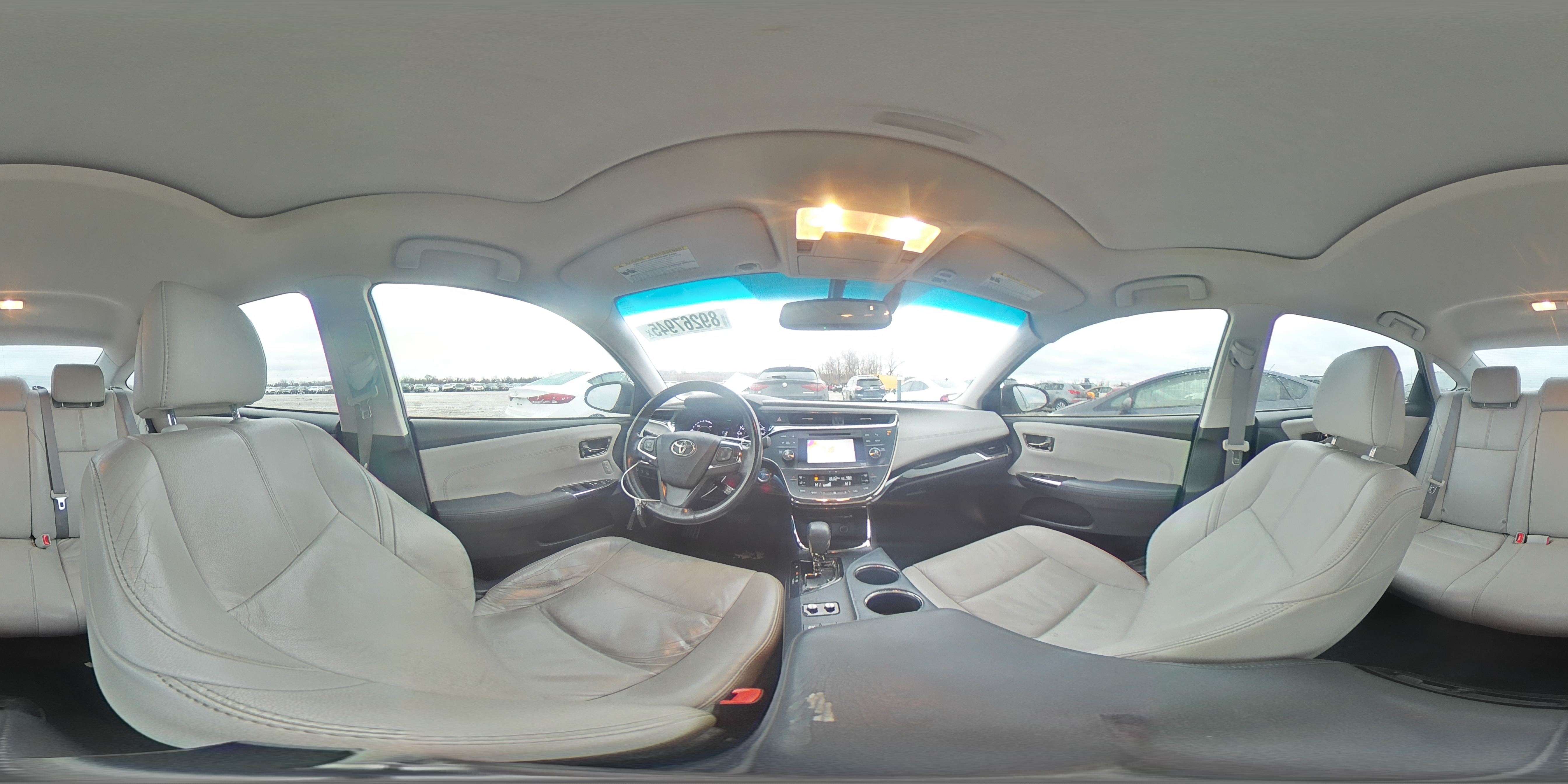 2013 Toyota Avalon - Image 12