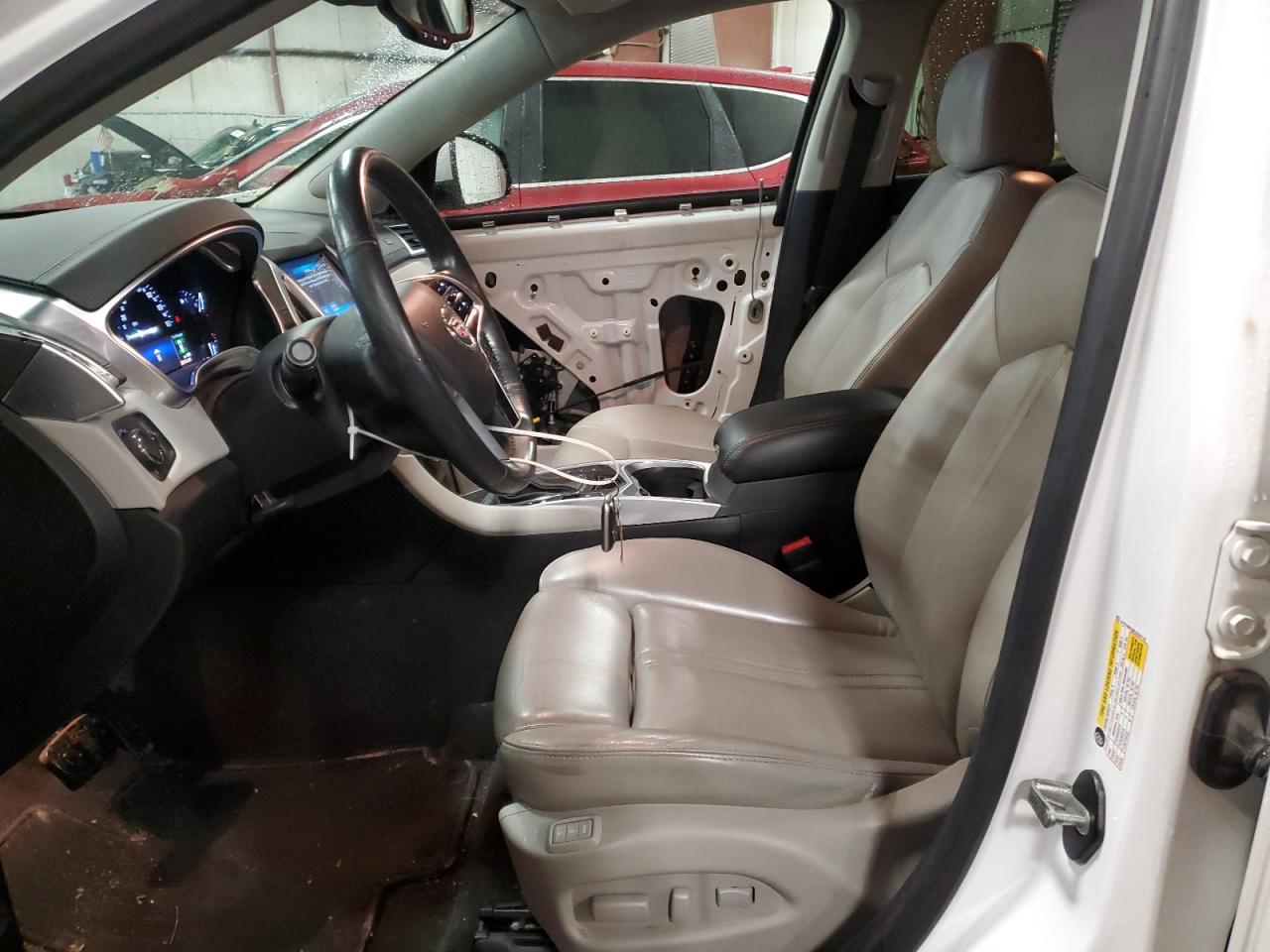 2016 Cadillac SRX - Image 7