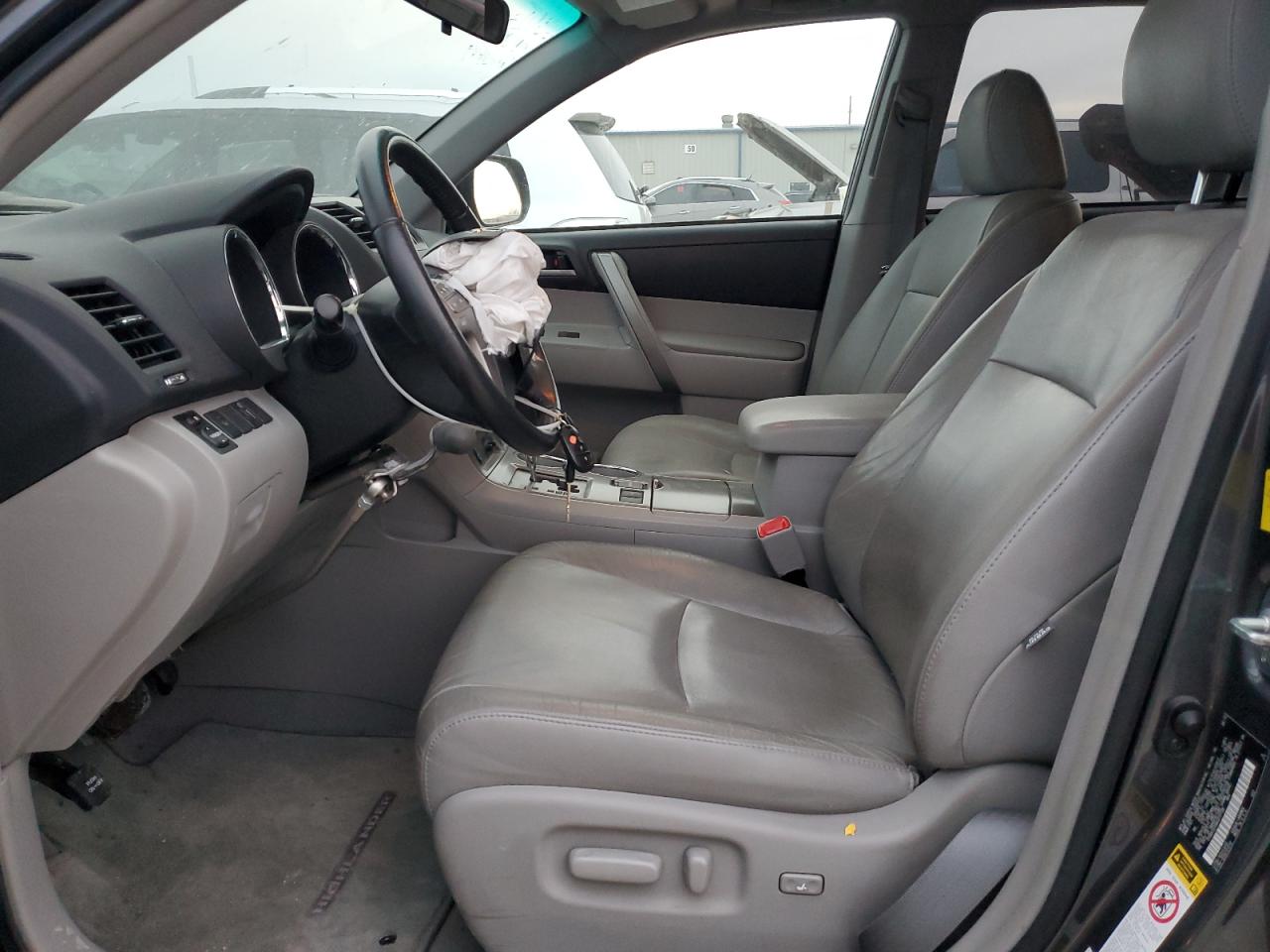 2010 Toyota Highlander - Image 7