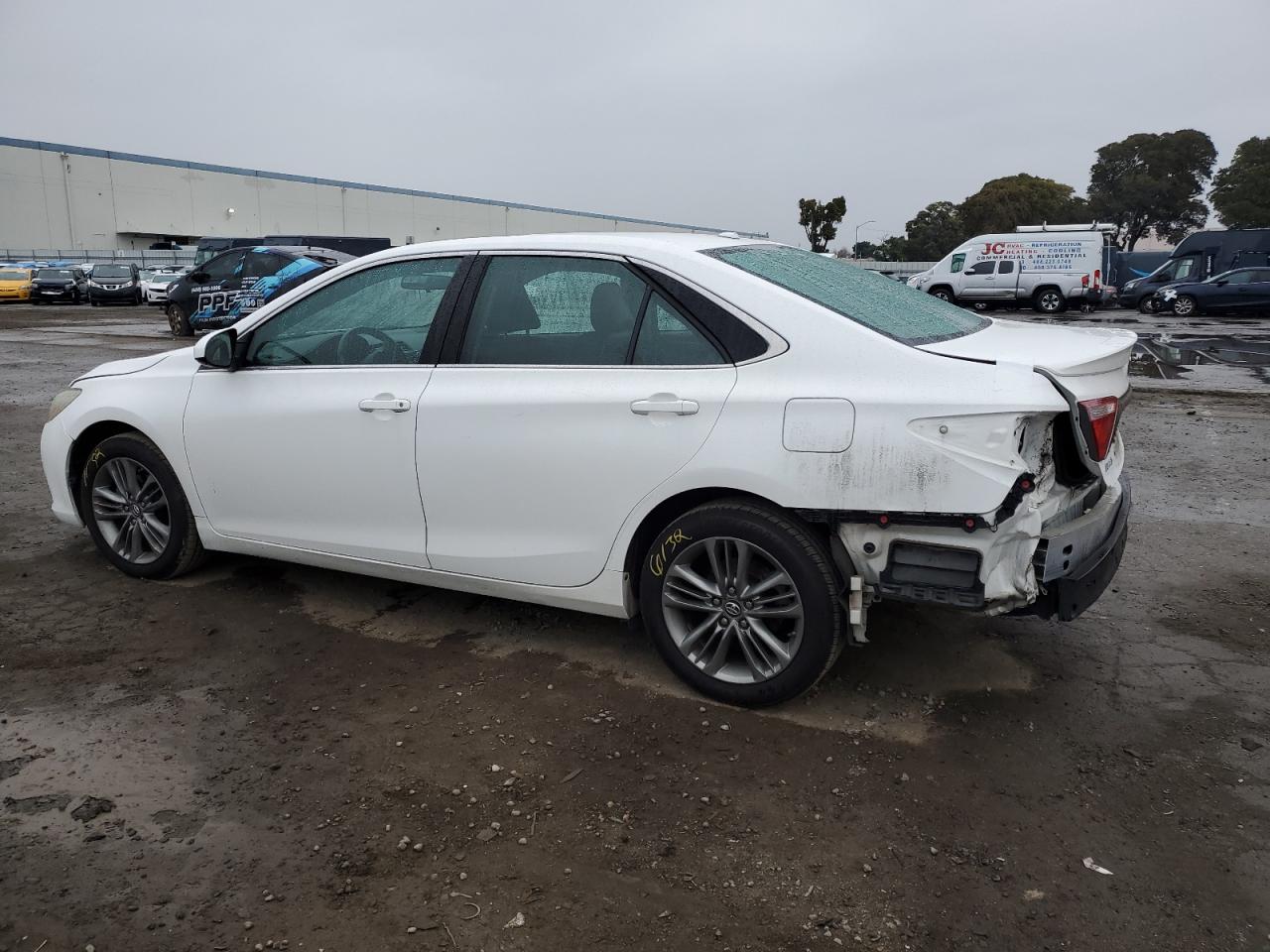 VIN 4T1BF1FK8GU255564 2016 TOYOTA CAMRY no.2