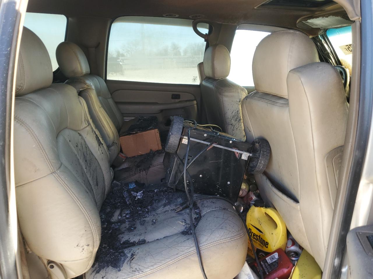 2002 Chevrolet Suburban - Image 11