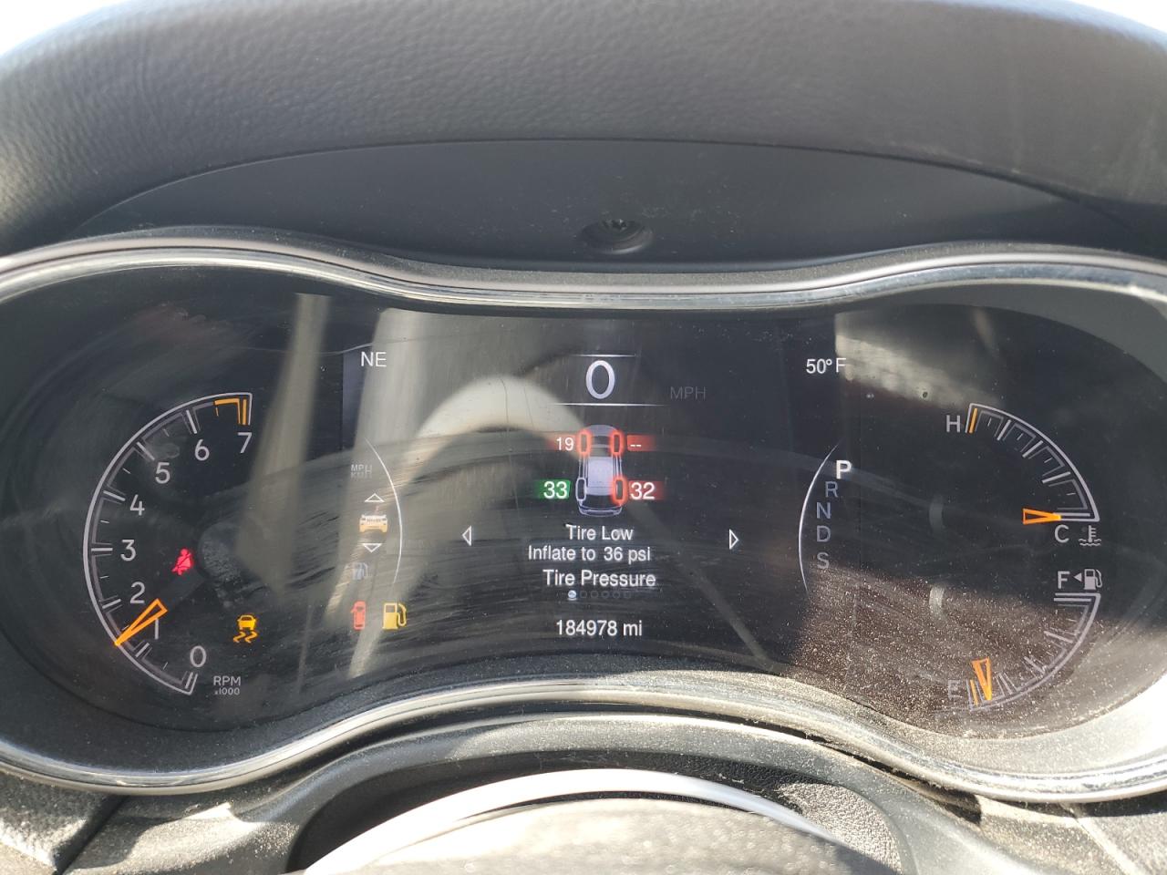 2015 Jeep Grand Cherokee - Image 9