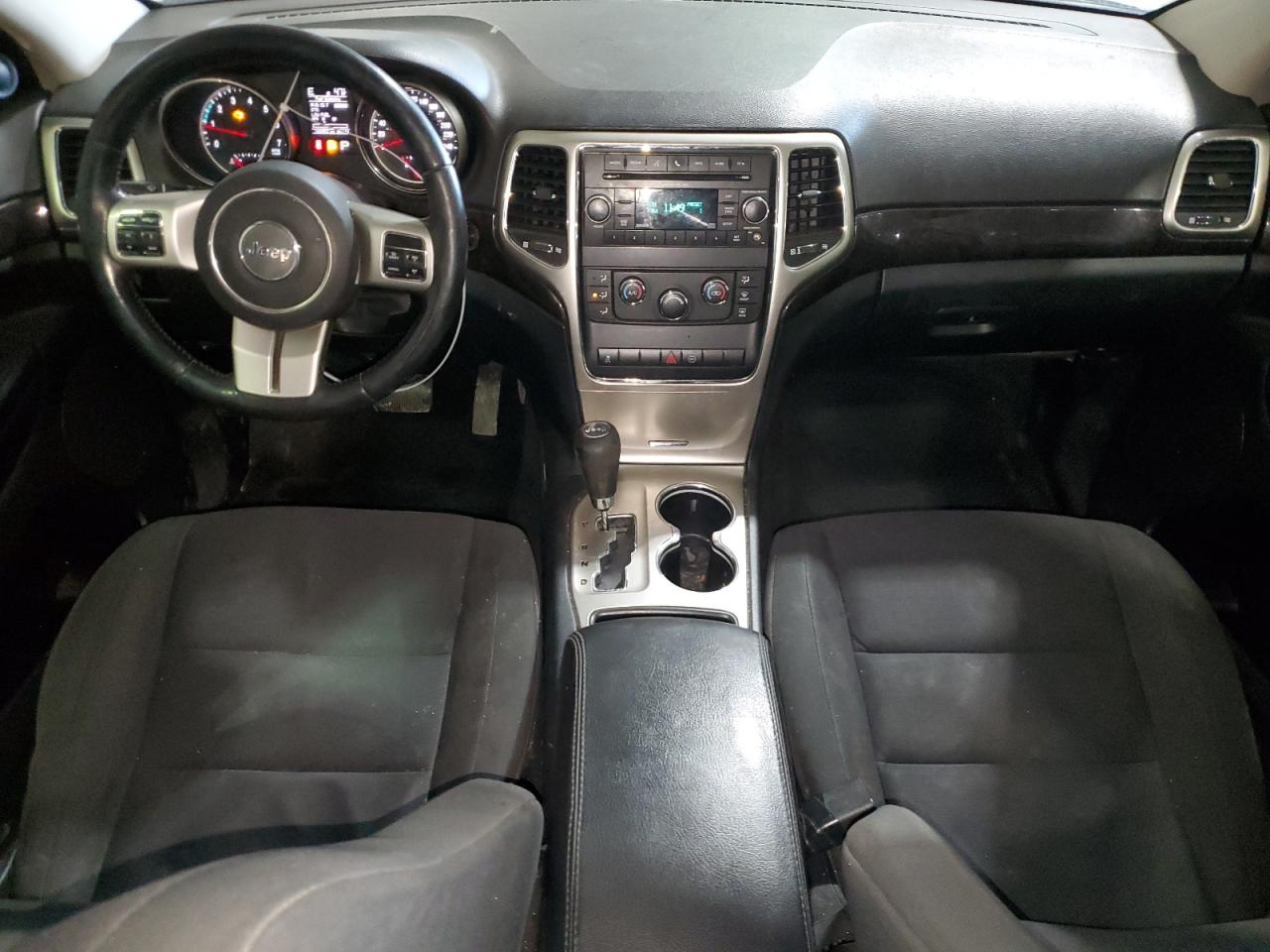 2011 Jeep Grand Cherokee - Image 8