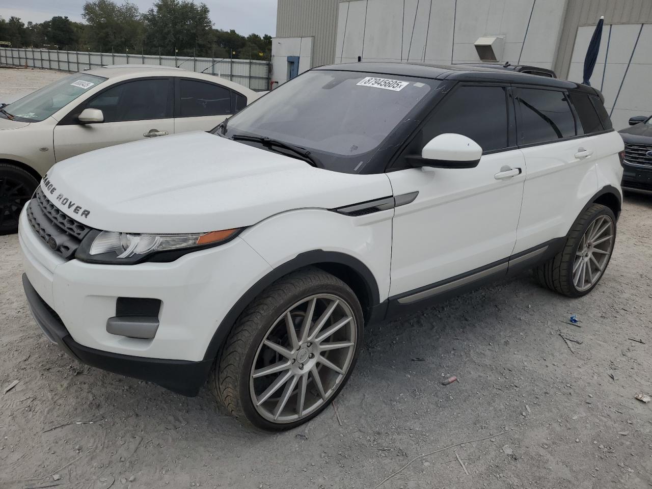 2015 Land Rover Range Rover - Image 1