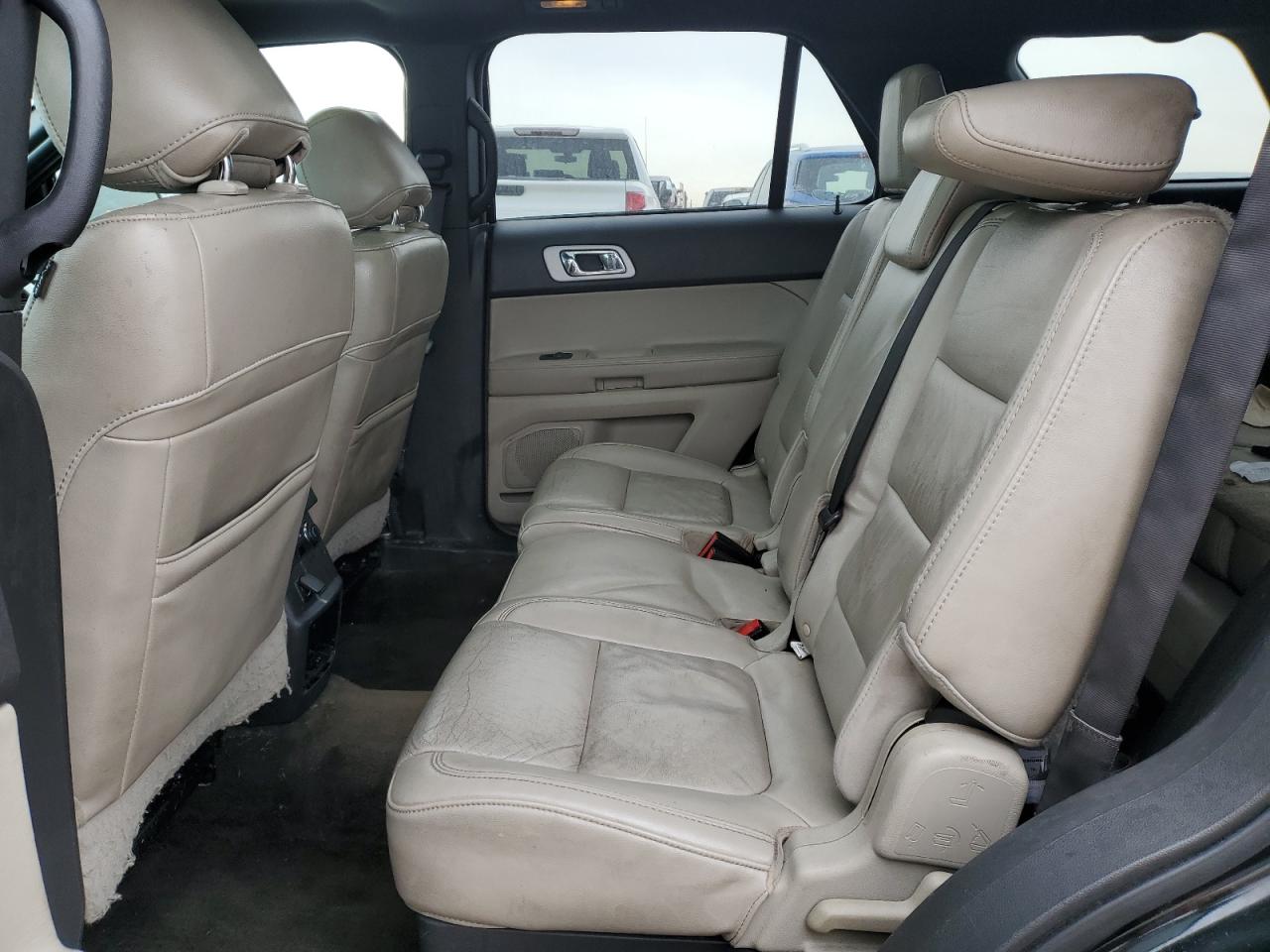 2013 Ford Explorer - Image 11