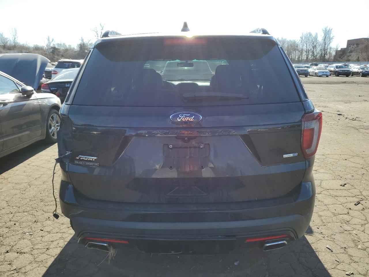 2017 Ford Explorer - Image 6