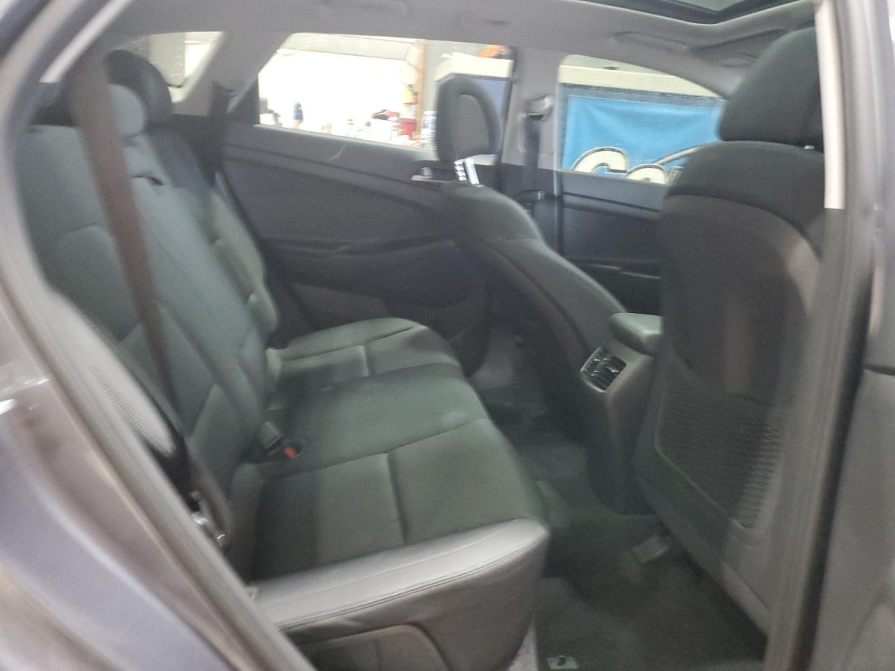 2017 Hyundai Tucson - Image 11