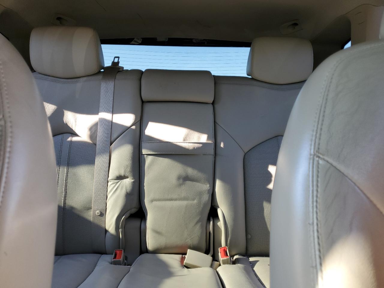 2011 Cadillac SRX - Image 10