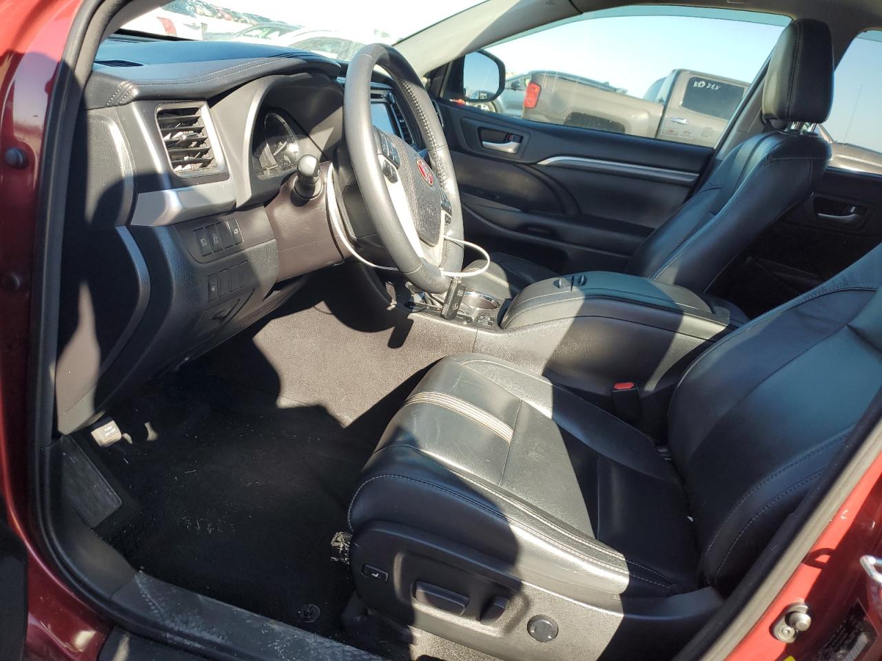 2018 Toyota Highlander - Image 7
