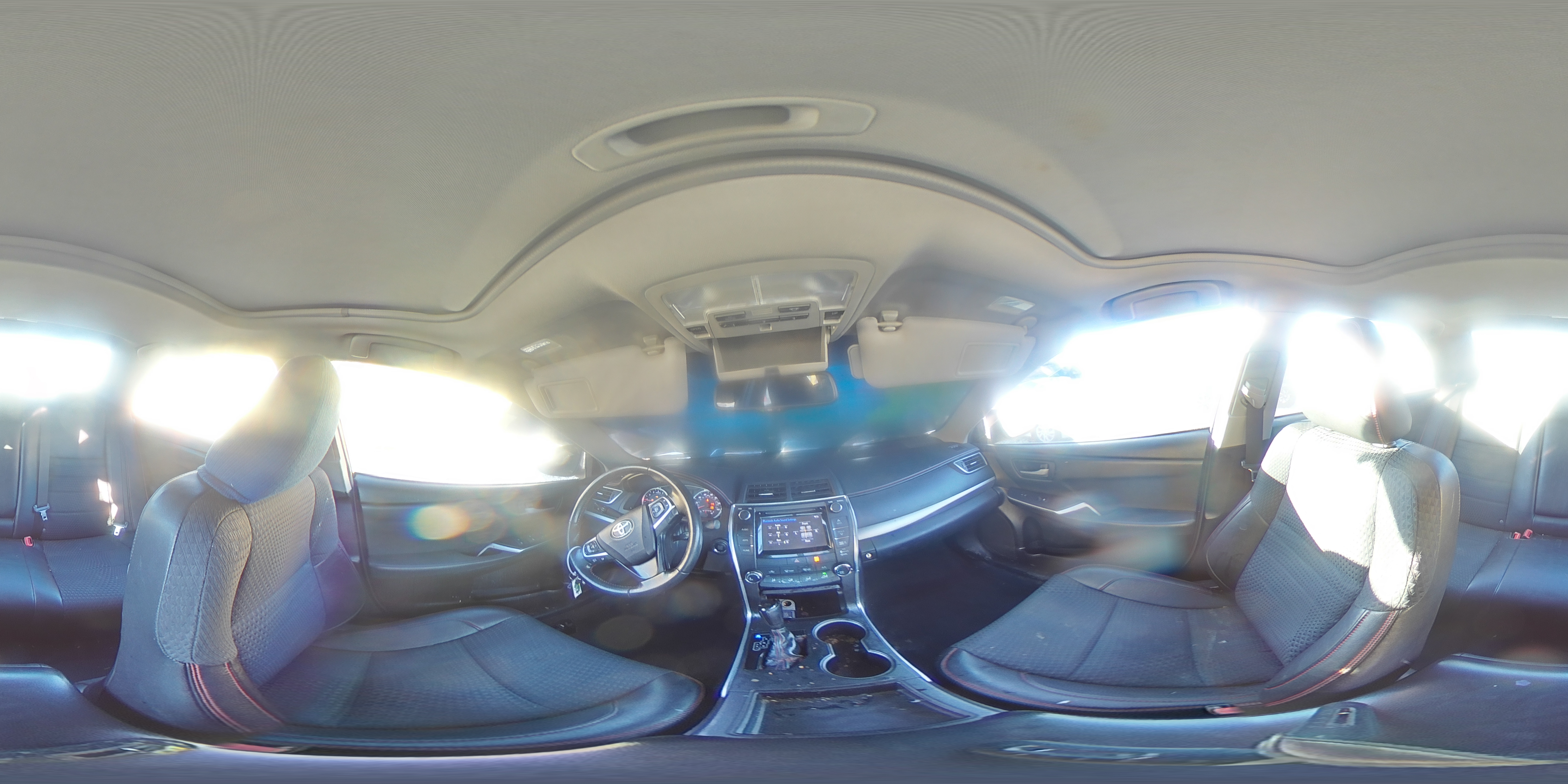 2015 Toyota Camry - Image 14