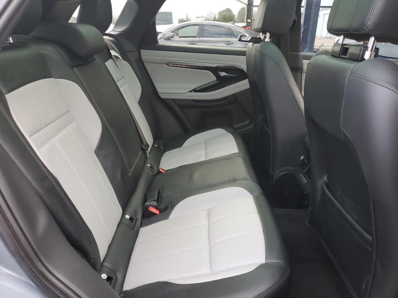 2020 Land Rover Range Rover - Image 11