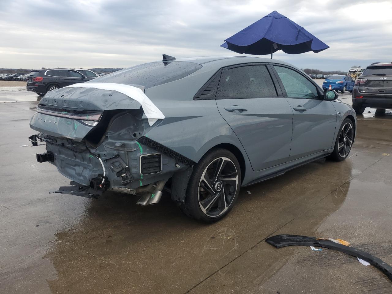 2021 Hyundai Elantra - Image 3