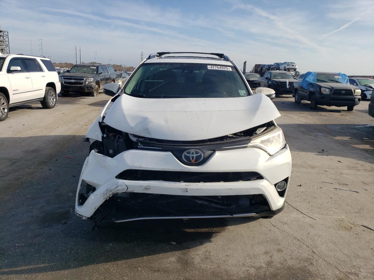 2017 Toyota RAV 4 - Image 5