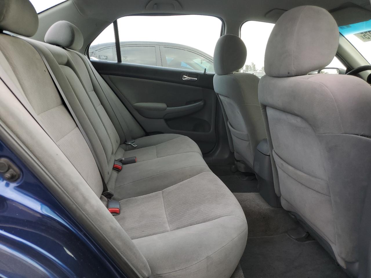 2005 Honda Accord - Image 10